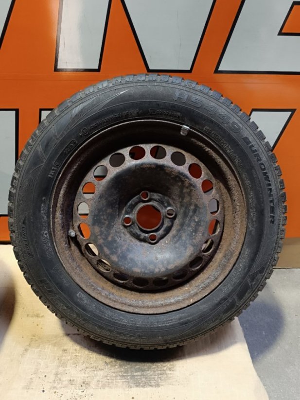 Zimní sada Corsa ET39 4x100 pneu 185/65R15
