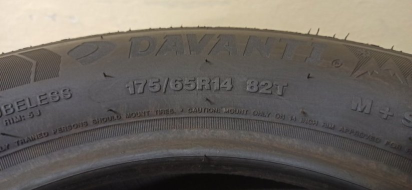 Davanti Wintoura 175/65 R14 82T 7 - 7,5 mm (Použité)