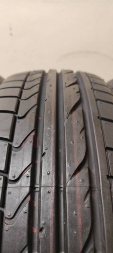 Bridgestone 175/55 R15 77V , TOP STAV (Bazarové)