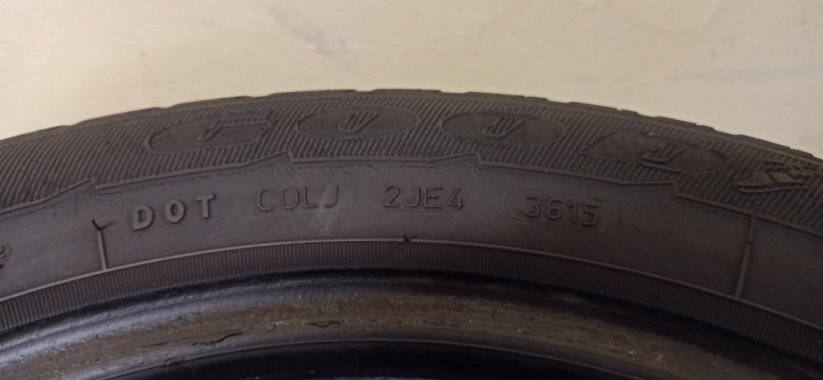 Goodyear 195/60 R16C 99/97H 6mm (Bazarové)