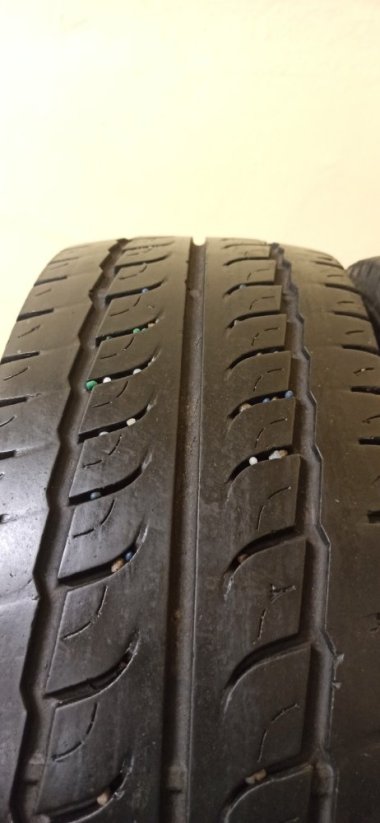 PointS 205/65 R16C 107/105T 1x 5,5mm a 1x 4,5-5mm (Použité)