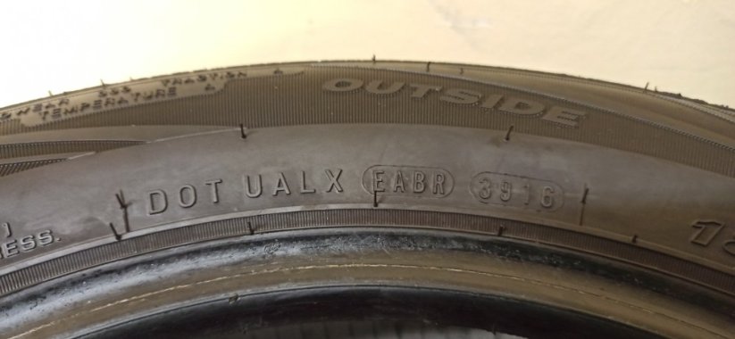 Nexen 185/65 R15 88T 6,5mm (Použité)