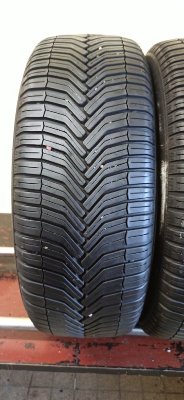 Michelin CrossClimate 225/55 R18 102V 5,5-6mm. (Použité)