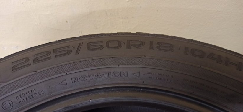 Nokian WR SUV 3 225/60 R18 104H 6,5 mm (Bazarové)
