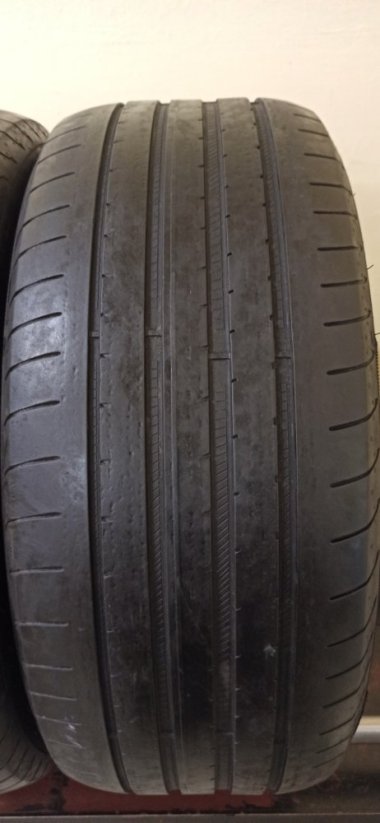 Goodyear Eagle F1 SUV 255/55 R18 109Y 4 - 4,5 mm (Použité)