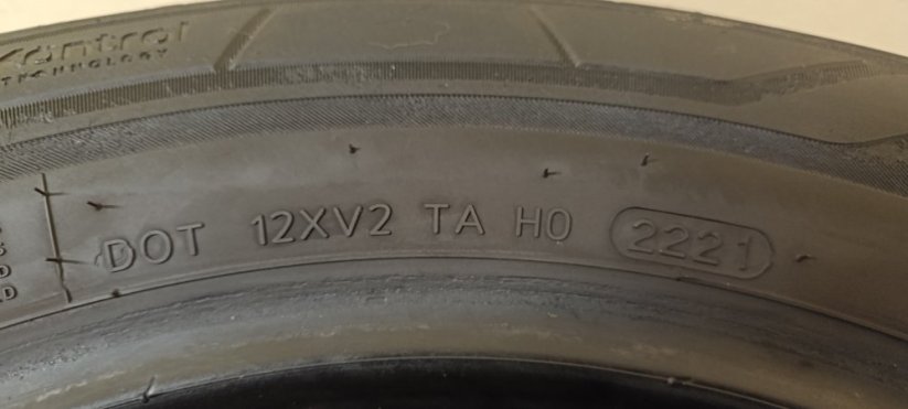 Hankook Vantra 205/65 R16C 107/105T 5 - 6,5 mm (Bazarové)