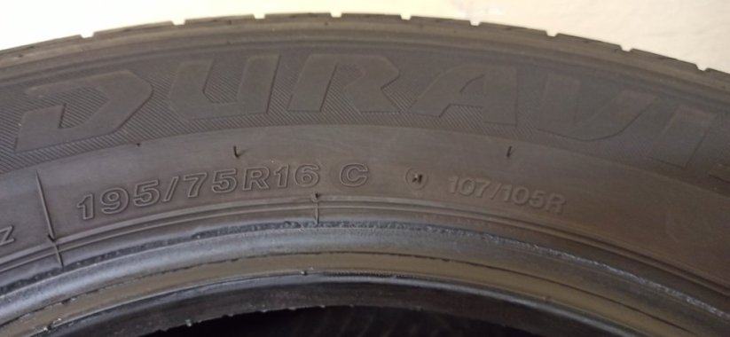 Bridgestone 195/75 R16C 107/105R (Bazarové)