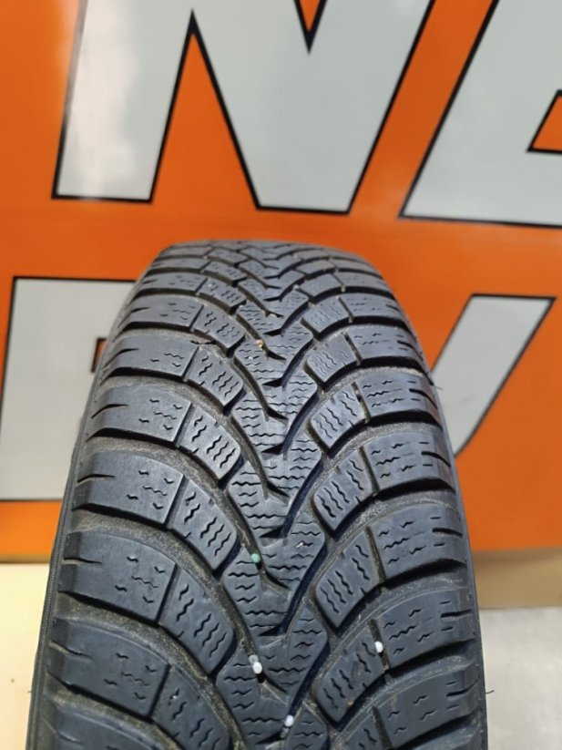 Zimní sada Corsa ET39 4x100 pneu 185/65R15