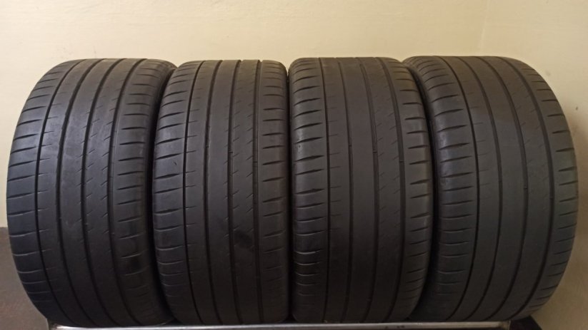 Letní dvourozměr Michelin 275/35 R20 + 285/35 R20 (Použité)