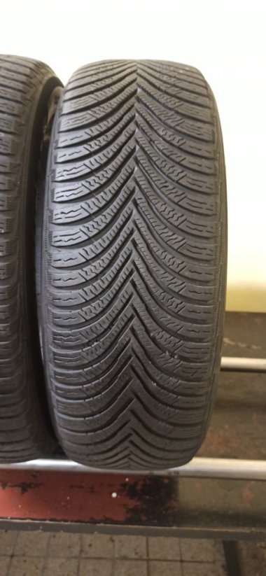 Michelin Alpin 5 205/60 R16 96H 5 - 6 mm (Bazarové)