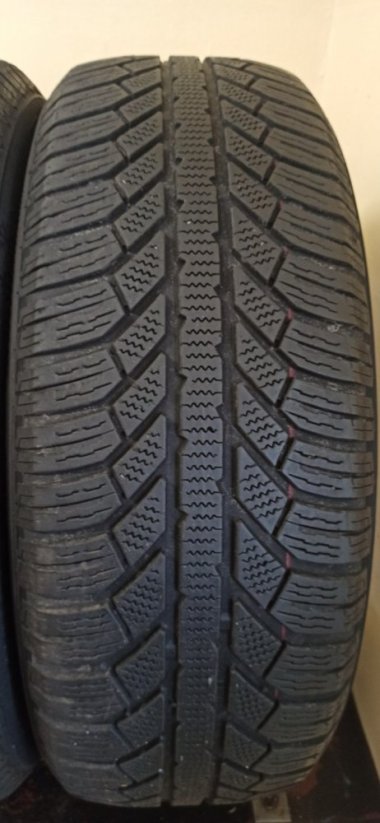 SEMPERIT MASTER - GRIP 2 215/65 R17 99H 4,5 - 5mm (Bazarové)