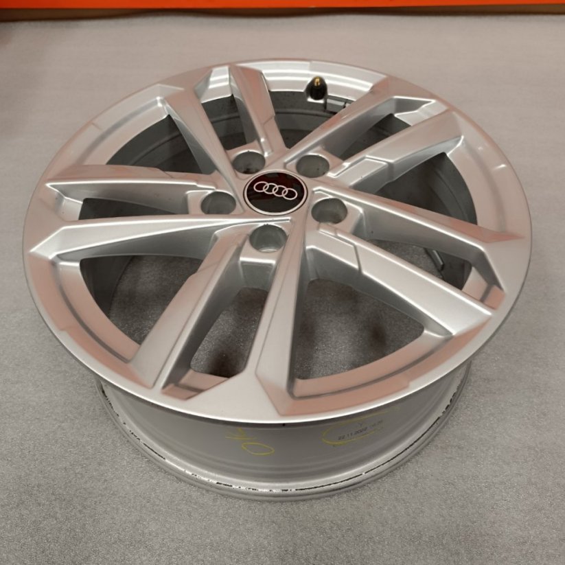 Originální alu kola na Audi A3, S3 6,5Jx17'', ET43