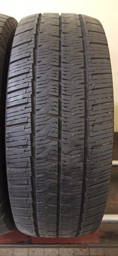 Continental 4Season 235/65 R16C 115/113R 6mm (Bazarové)