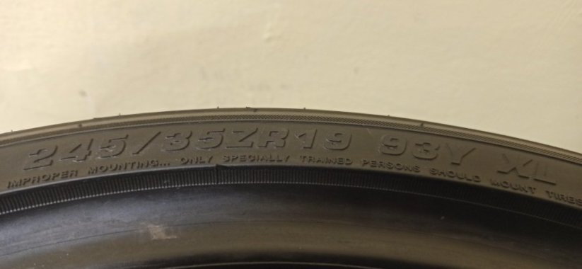 Davanti Protoura Sport XL 245/35 R19 93Y 7 mm (Bazarové)