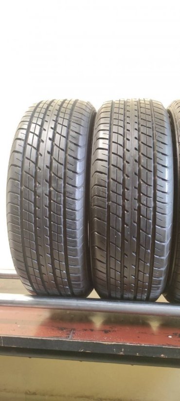 Dunlop 185/55 R16 83H 2x6-6,5mm 1x5-6mm 1x4-5mm (Použité)