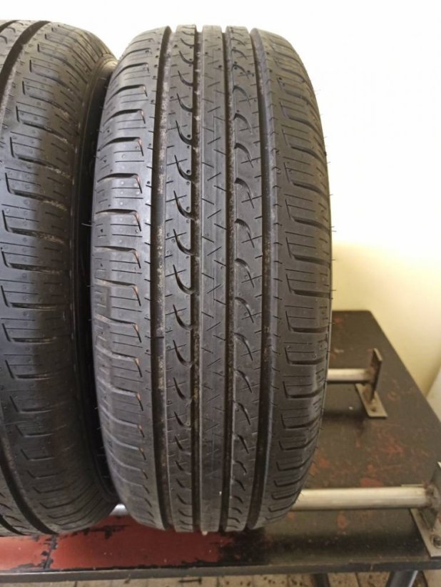 Goodyear 215/60 R17 96H 7mm DEMO PNEU