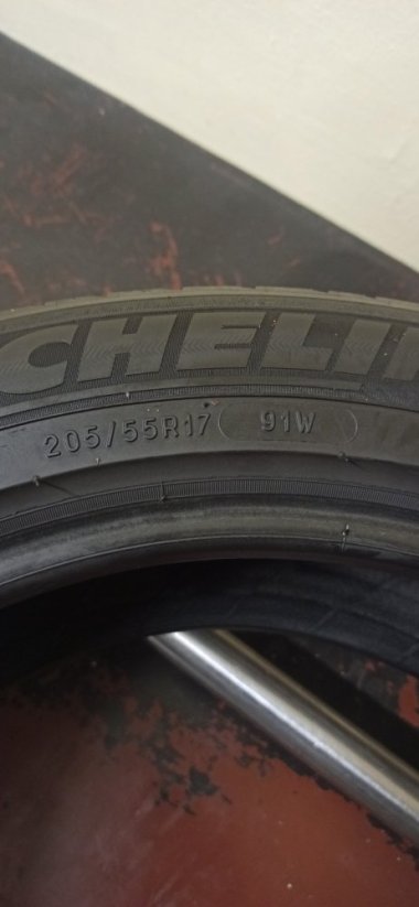 Michelin 205/55 R17 91W 4mm (Použité)