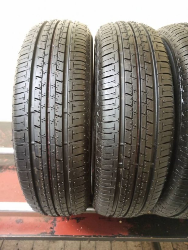 BRIDGESTONE 175/60 R16 82H 6,5-7mm (Bazarové)
