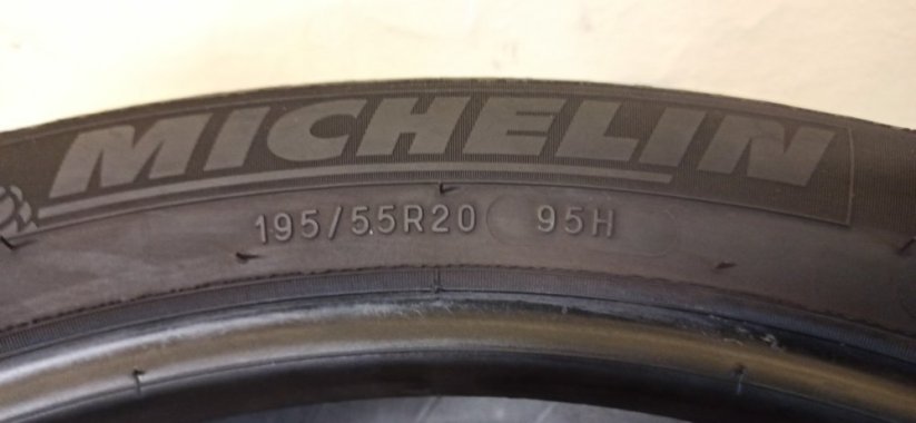 Michelin 195/55 R20 95H 5,5mm (Použité)
