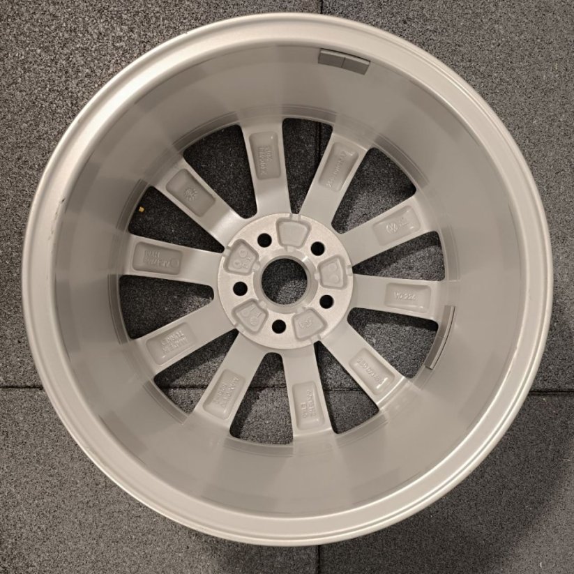 Originální alu kola Volkswagen Polo 6Jx16'', 5x100 (Bazarové)