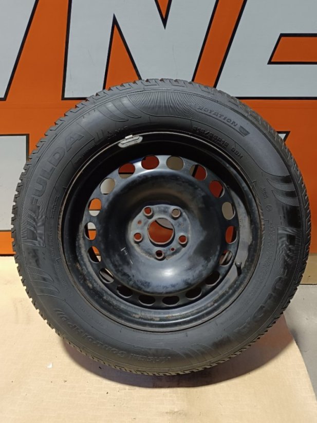 Zimní kola na VW Tiguan 5x112 , ET33, 215/65 R16