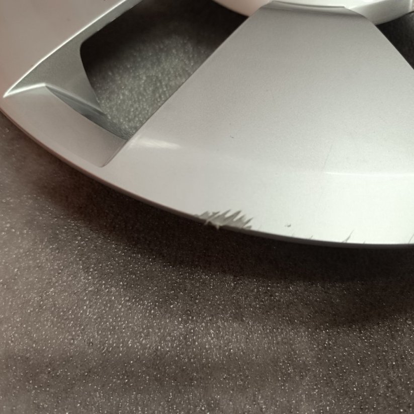 Puklice Volkswagen 14" (bazarové)