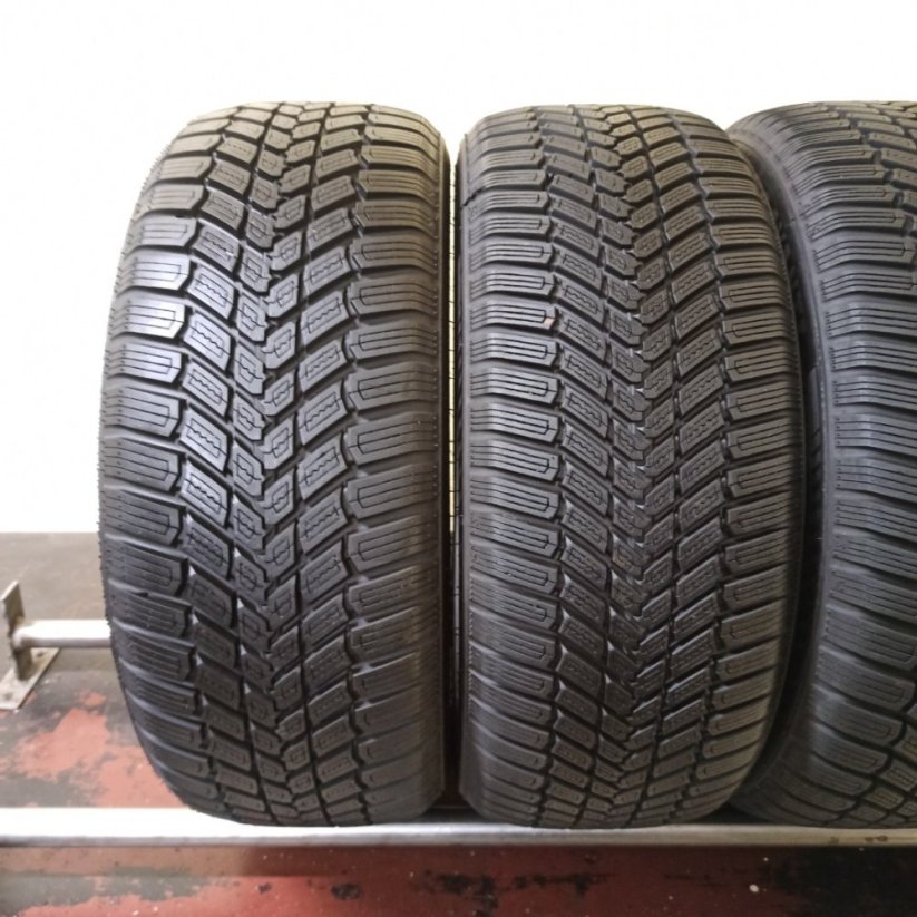 Davanti Alltoura 4-Seasons 215/55R16 97W 6,5-7,5mm (Použité)