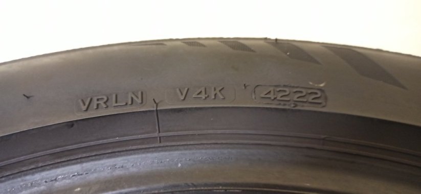Bridgestone WeatherControl 245/45 R19 102V 5,5-6mm (Bazarové)