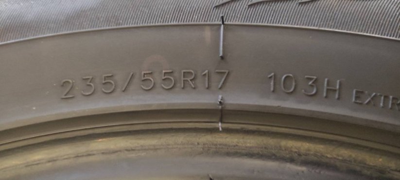 Zimní pneu SNOWSTAR 235/55/17 4,5-5mm (22103007) (Použité)