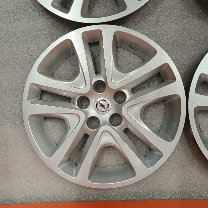 Poklice Opel Astra 16" (použité)
