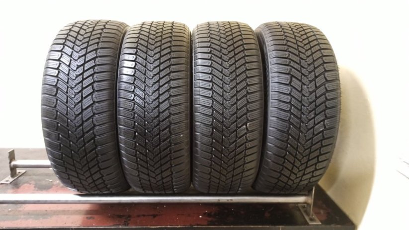 Davanti Alltoura 4 Seasons 205/55 R16 91V 7,5 mm (Bazarové)