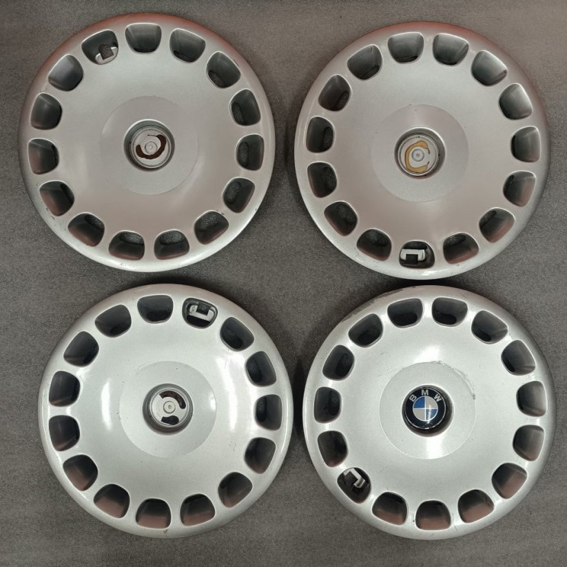Poklice BMW 15" (bazarové)