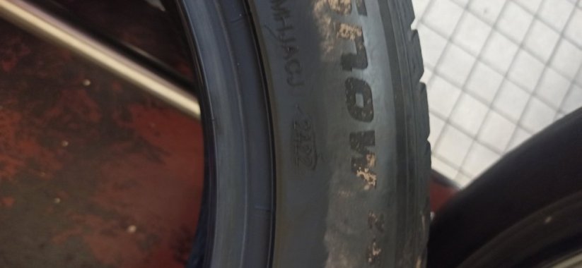 Goodride 235/50 R19 103V 5,5-6mm (Bazarové)