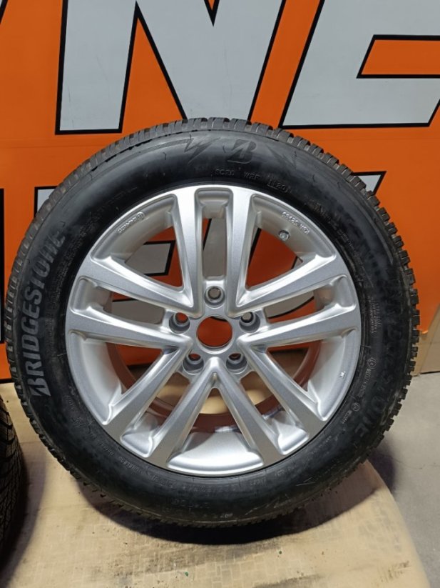 ALU kola Oxxo, 6,5x16'' 5x112+zimní pneu 205/60R16