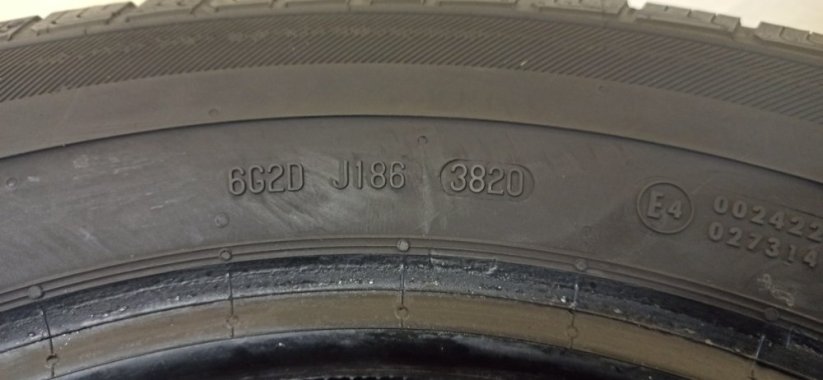 Point S 225/65 R16C 112/110R 6mm (Bazarové)
