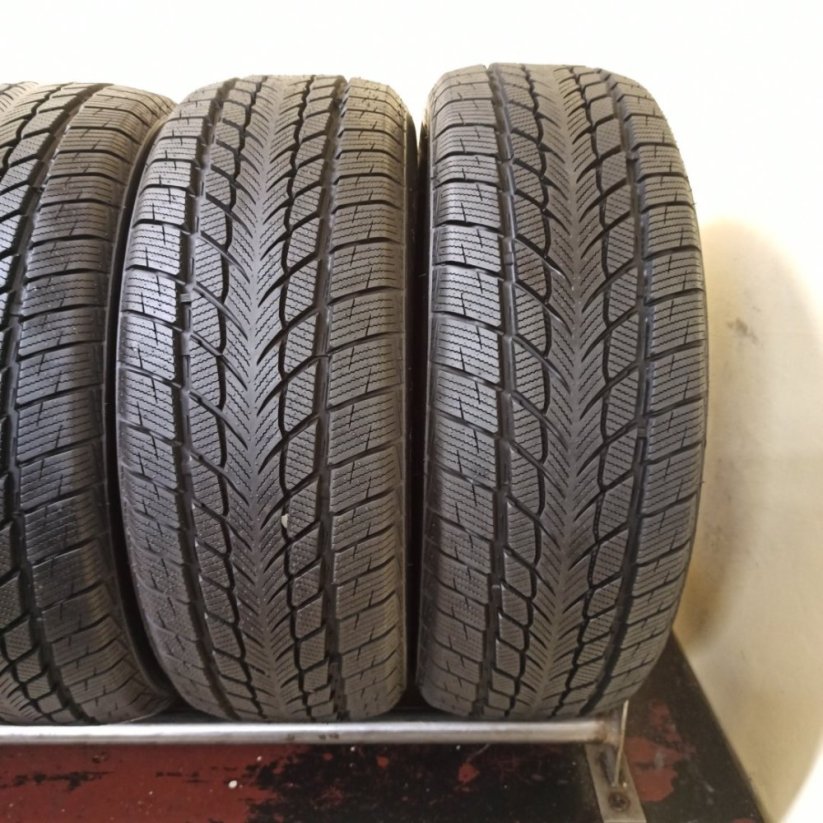 Davanti Wintoura 205/55 R16 91H 7,5mm (Použité)