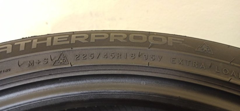 Nokian Weatherproof 225/45 R18 95V 6,5 mm (Bazarové)