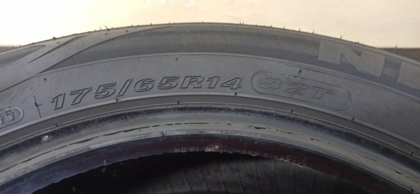 Nexen 175/65 R14 82T 5,5-6mm (Použité)
