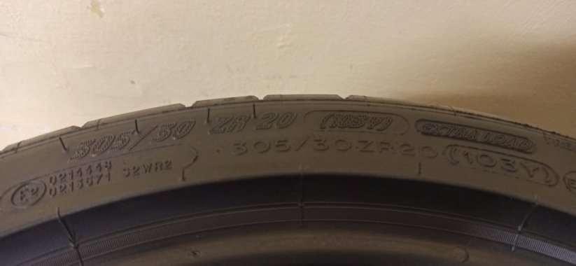 Michelin Pilot Sport 305/30 R20 103Y 5,5 - 6,5 mm (Bazarové)