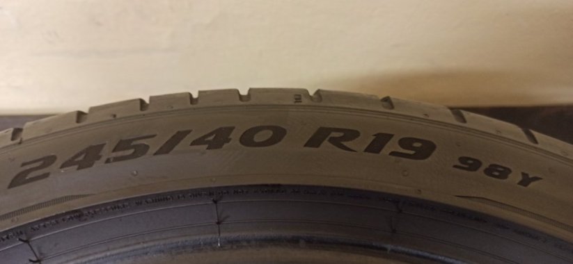 Pirelli P Zero RSC 245/40 R19 98Y 5,5 mm (Bazarové)