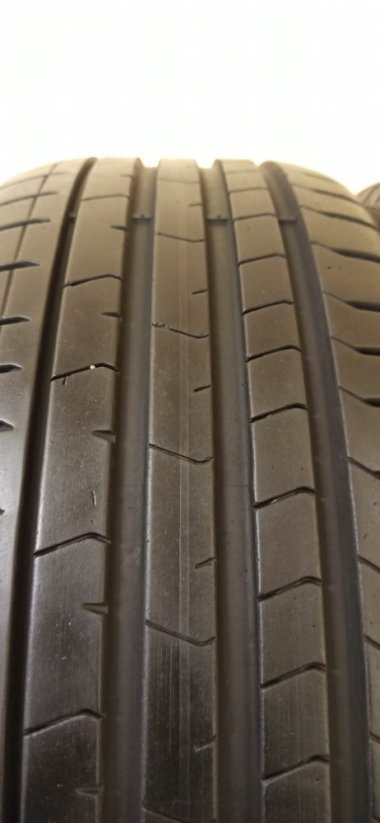 Pirelli P Zero RSC 245/40 R19 98Y 5,5 mm (Bazarové)