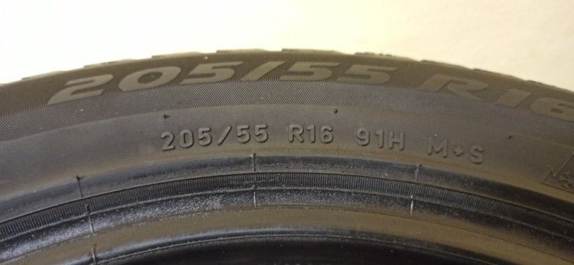 Pirelli Winter Sottozero 3 205/55 R16 91H 4,5 mm (Použité)