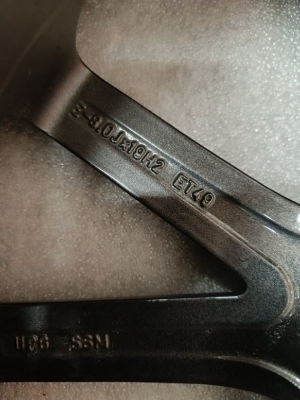 Originál kola Audi A3 a S3, 8x19" ET49, 235/35 R19