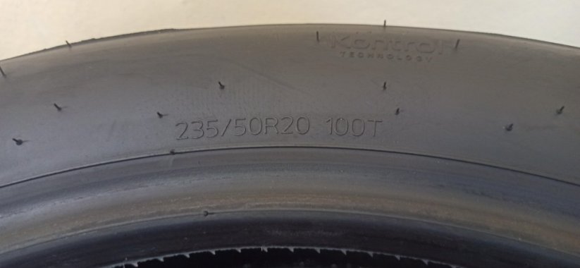 Hankook 235/50 R20 100T 4,5 mm (Použité)