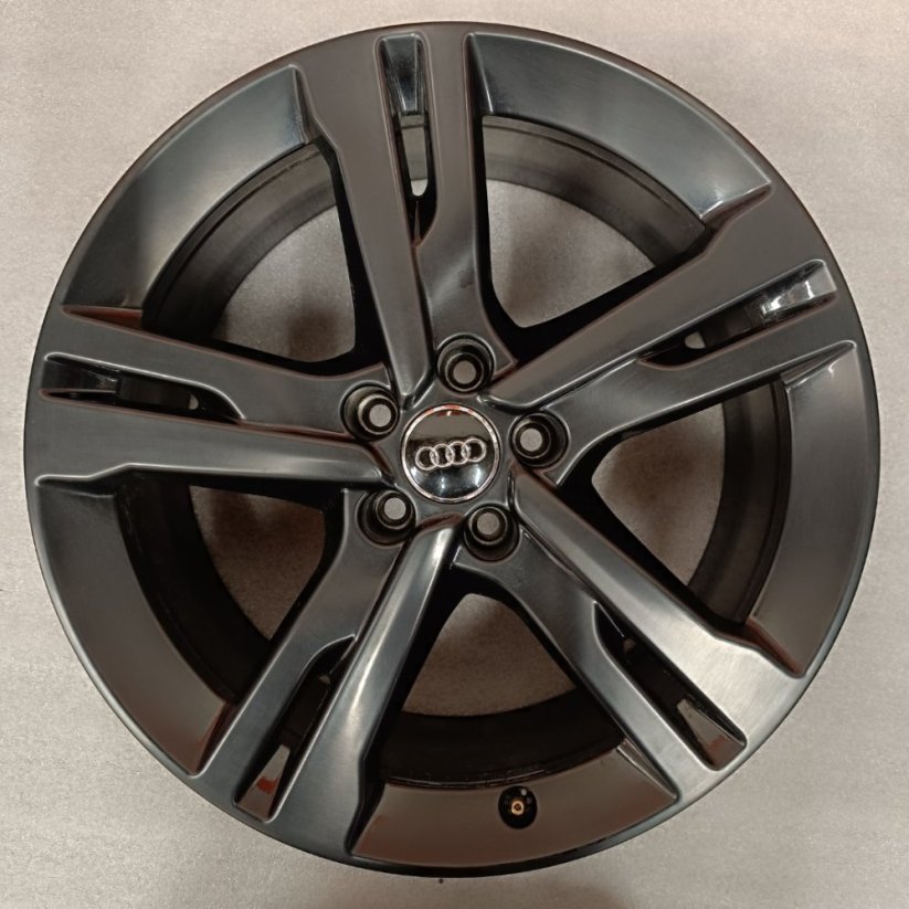 Originální alu kola na Audi A6, S6, 8Jx19'' , ET39