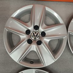 Poklice Volkswagen Golf IV 16" (použité)