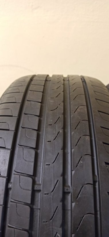 Pirelli P7 225/50 R17 98Y 5,5-6,5mm (Bazarové)