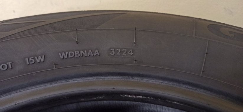 Pirelli Cinturato P7 235/60 R19 107H 6,5 - 7 mm (Bazarové)