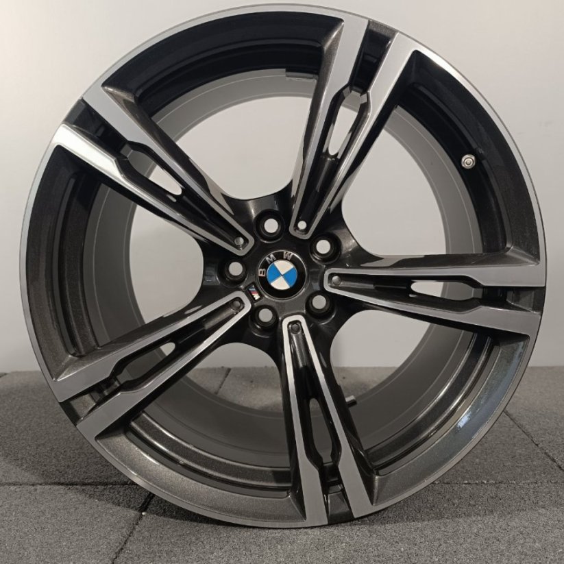 Alu kola BMW M5 (F90) dvourozměr 9,5'' + 10,5x19''