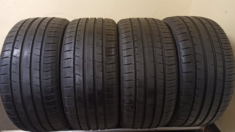 Davanti Protoura Sport (XL) 235/35 R19 91Y 7 mm (Použité)